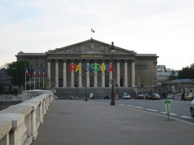 nationalassemblyunfortunatelylondonbeatparistohostthe2012olympics.jpg