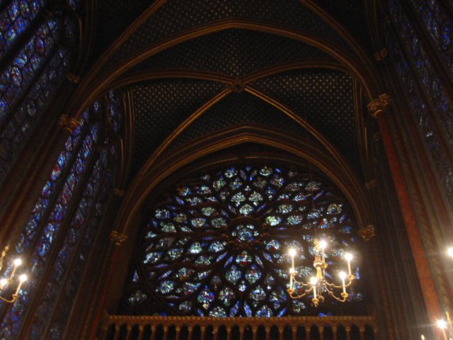 stainedglassinstechappelle.jpg